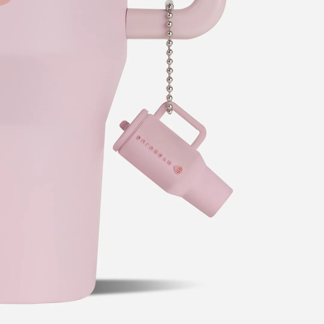 traveler-keychain-e6 Web-TravelerKeychainPhotos-PinkSand2.webp